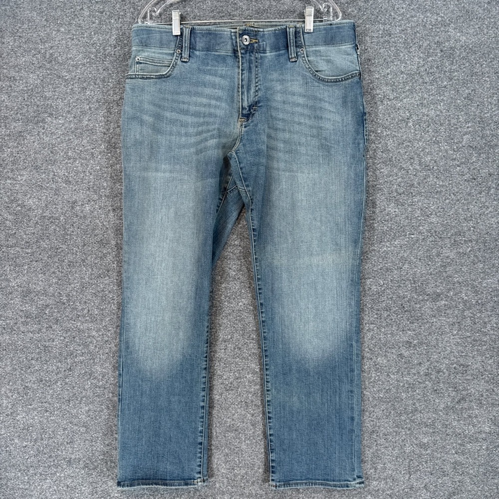Lee Jeans Men 34x30 Blue Extreme Motion Straight Fit Tapered Leg Stretch Denim